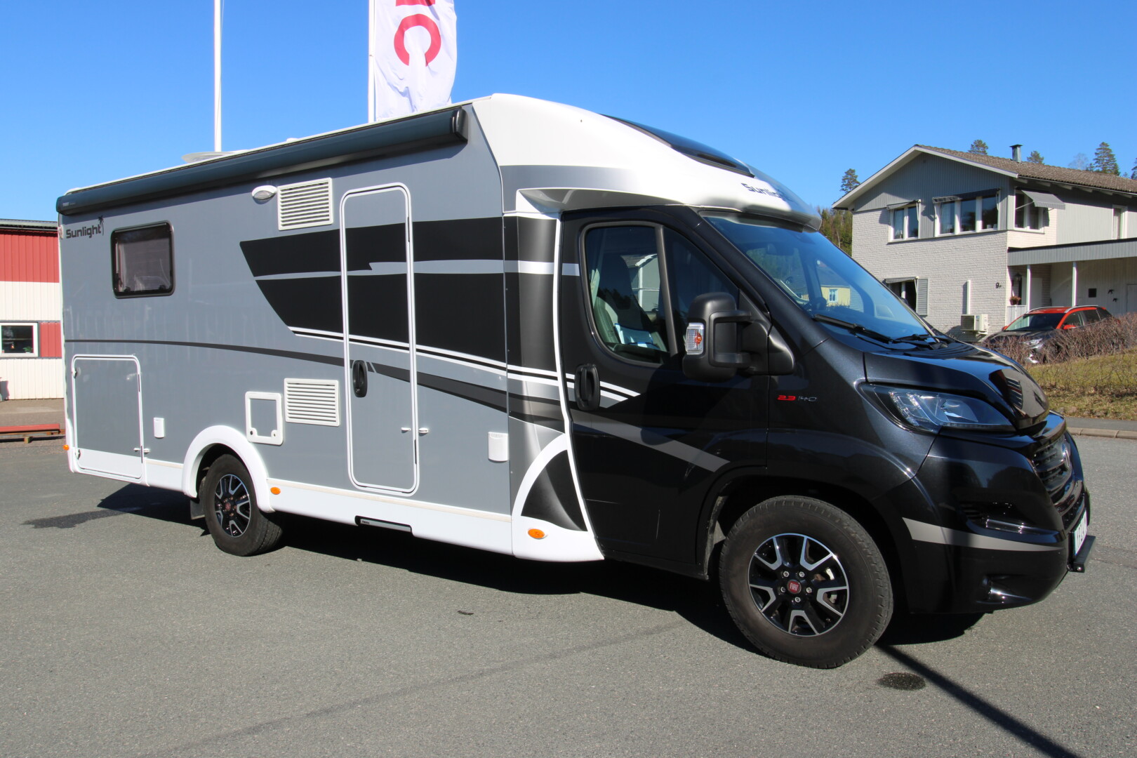 Sunlight T 69 XV Qeenbed 2021  140 Hk 9 vxl Automat